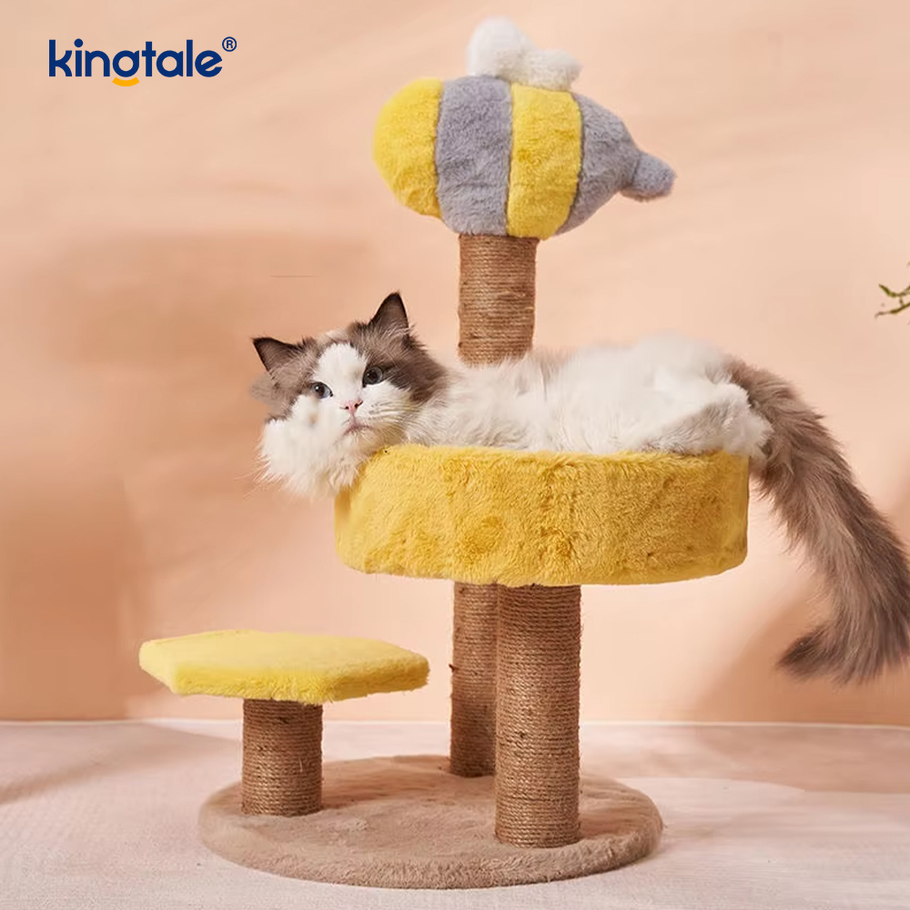 Tiang Garuk dengan Tempat Tidur untuk Anak Kucing Kecil Dalam Ruangan