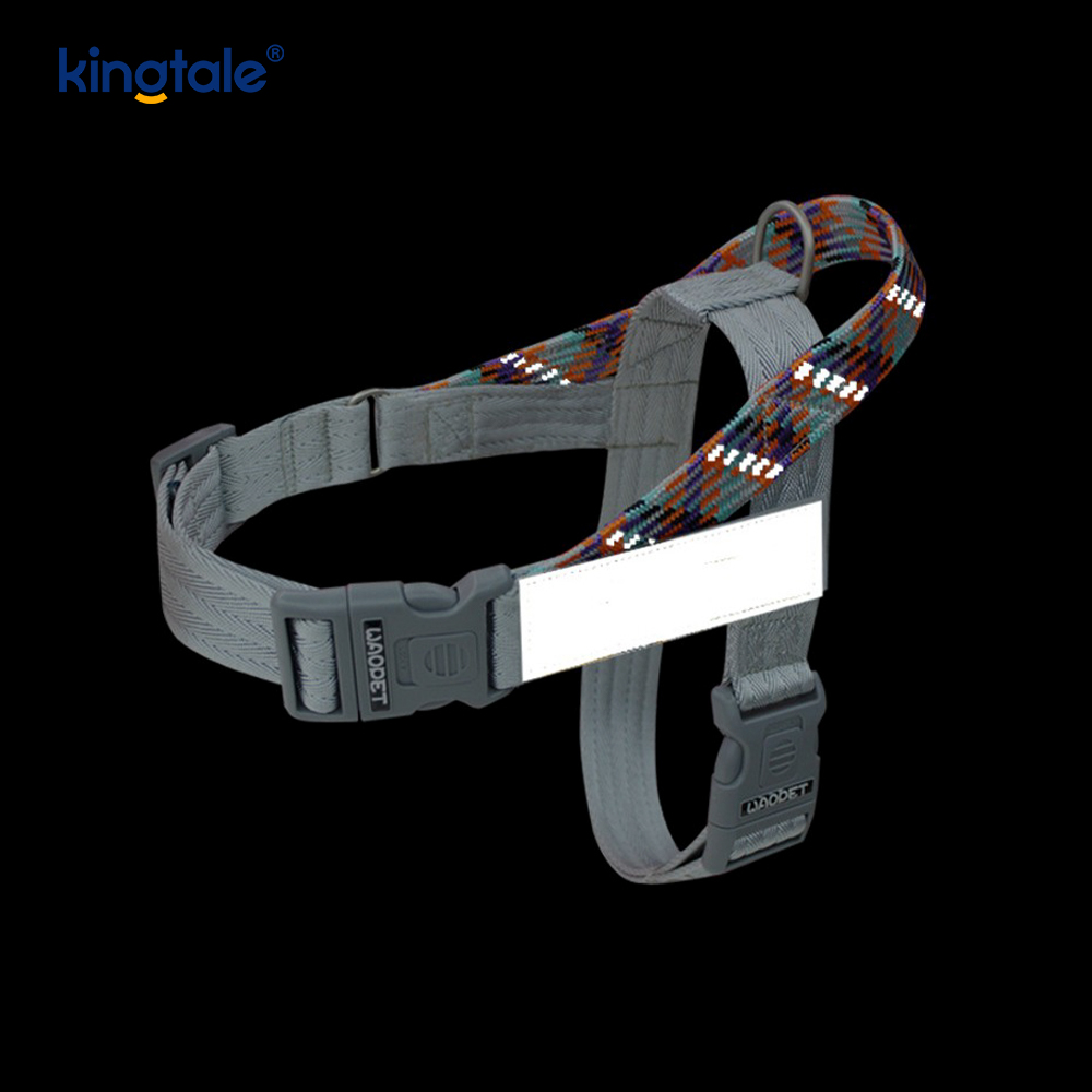 Mengembangkan Anyaman Nilon Kepang Sorot Harness Anjing Reflektif