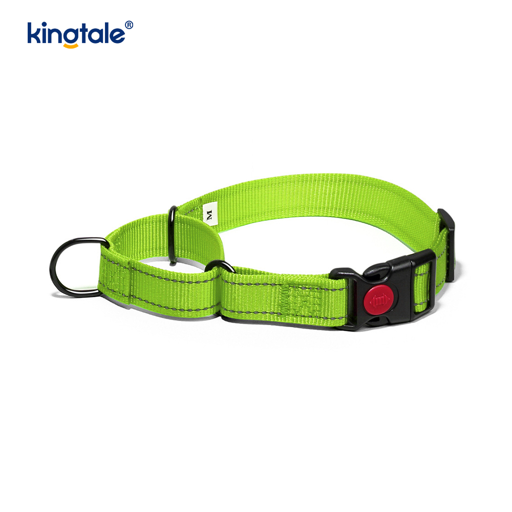 Kerah Anjing Martingale Nilon Dapat Disesuaikan Reflektif Tanpa Tarikan untuk Anjing S M A L L